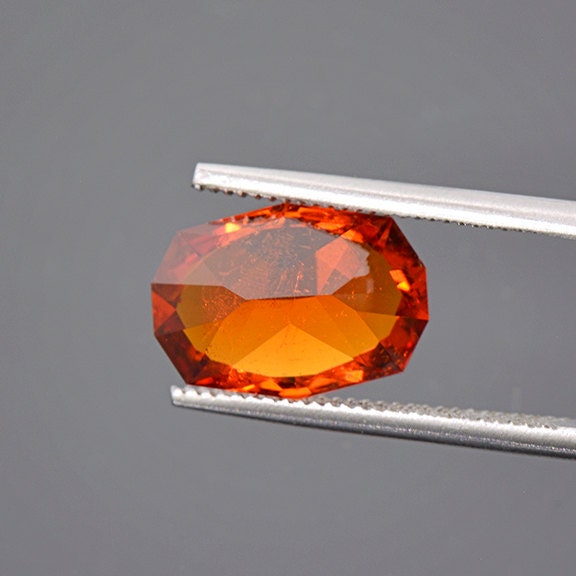 Fiery Orange Spessartine Garnet Gemstone from Nigeria 5.85 cts