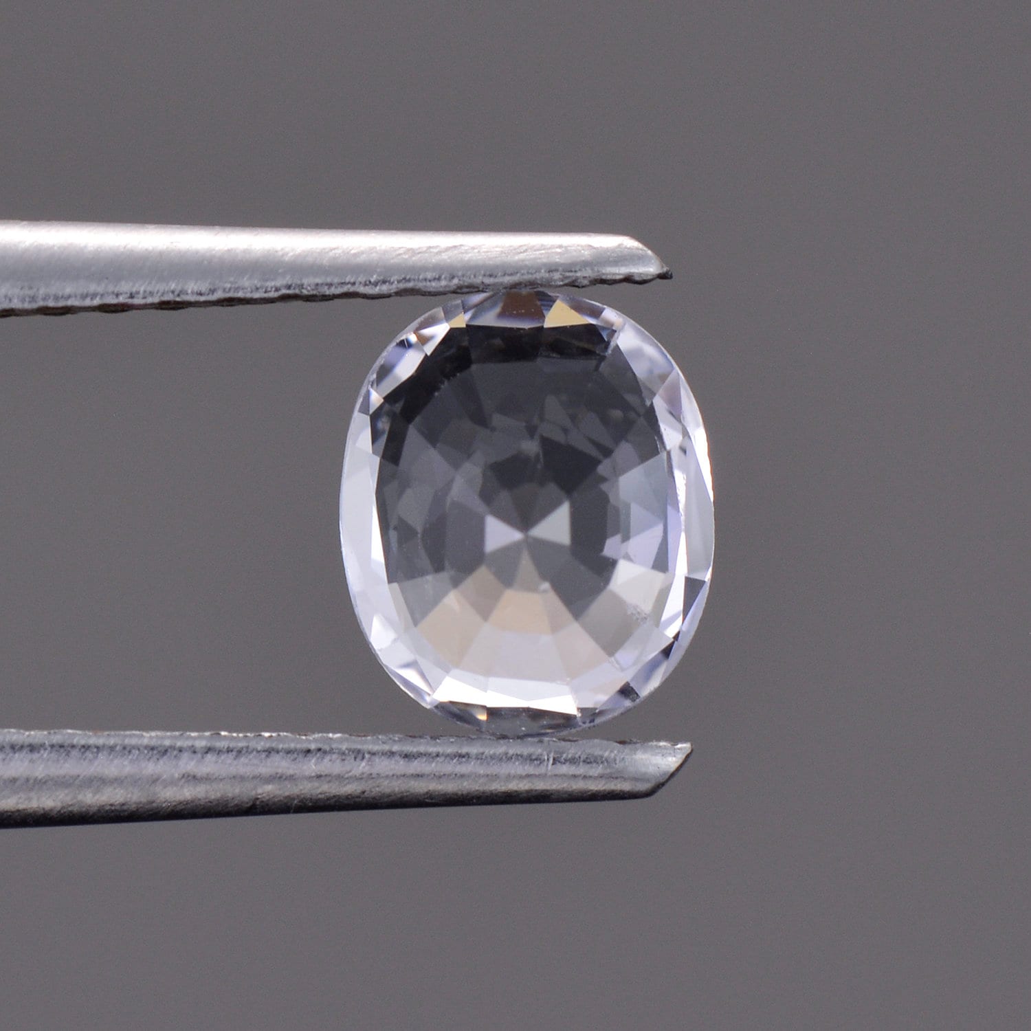 Brilliant White Sapphire Gemstone from Sri Lanka, 0.87 cts., 6.4 x 5.3