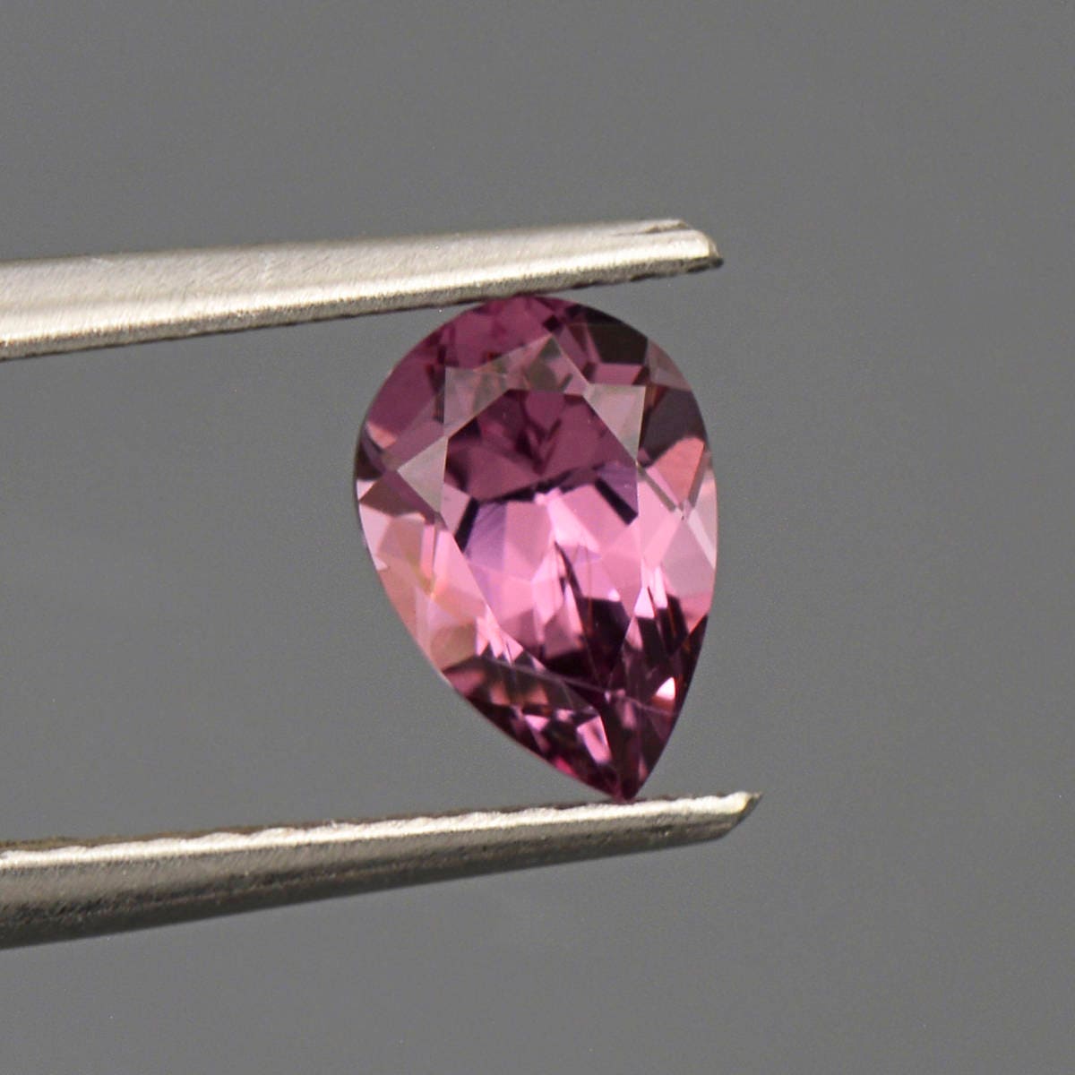 Lovely Rose Pink Spinel Gemstone from Tanzania 0.94 cts.