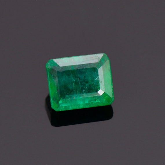 Emerald gemstone for deals sale