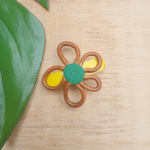 Gold Flower Hair Clip Barrette, Polymer clay, Alligator clip, lightweight, Handmade