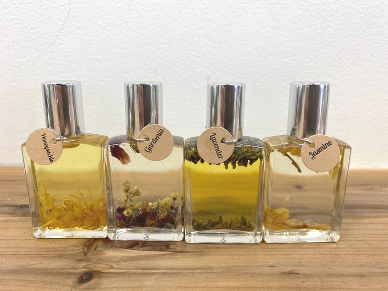 Floral Essential Oil Roll On Perfume: Grapeseed & Jojoba Oil Infusion image 3