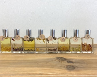 Floral Essential Oil Roll On Perfume: Grapeseed & Jojoba Oil Infusion