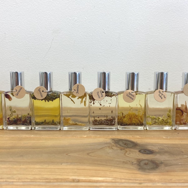 Floral Essential Oil Roll On Perfume: Grapeseed & Jojoba Oil Infusion