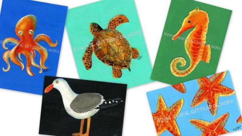 Puede incluir: Cinco ilustraciones coloridas de criaturas marinas sobre un fondo blanco. Las ilustraciones incluyen un pulpo, una tortuga marina, un caballito de mar y dos estrellas de mar.