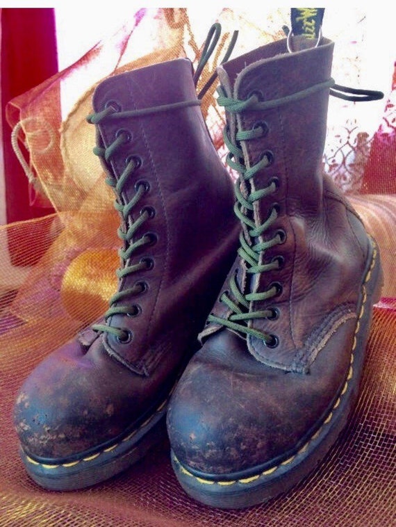 Vintage (Made in England) Doc Marten Boots, Size 4