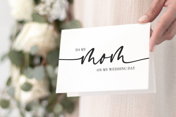 What to write in card to mom on wedding day | Honestweddingadvice.com