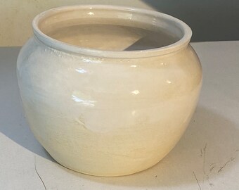 Stoneware decorative pot - Warm White  - POT57\WH0G