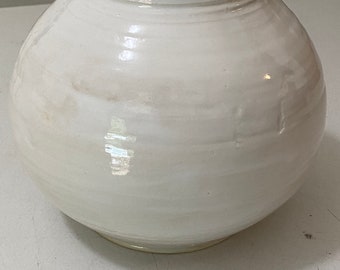 Stoneware Decorative Pot -White glaze - POT6\7WH0G