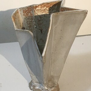 Fan Vase Sculpture UT White slab FANVASE99UTWhUHCL image 7