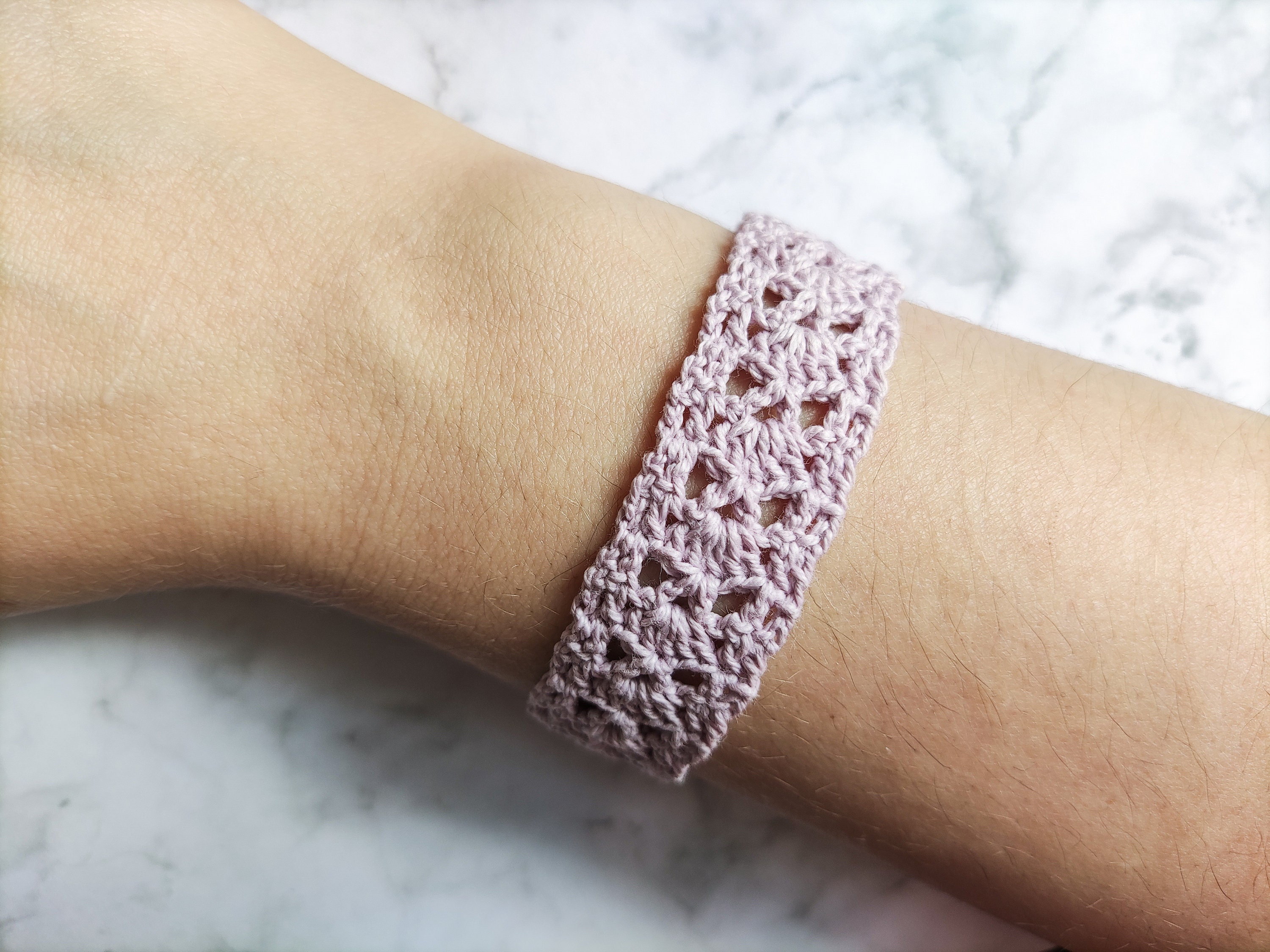 Easy Crochet: How to Crochet a Simple Lace Cord. Free puff stitch cord  pattern & tut… | Crochet bookmark pattern, Crochet bracelet pattern, Crochet  necklace pattern
