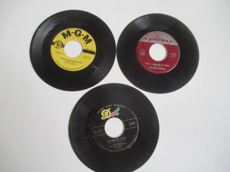 45 RPM Record Album With 19 Records From the 50s and 60s - Etsy