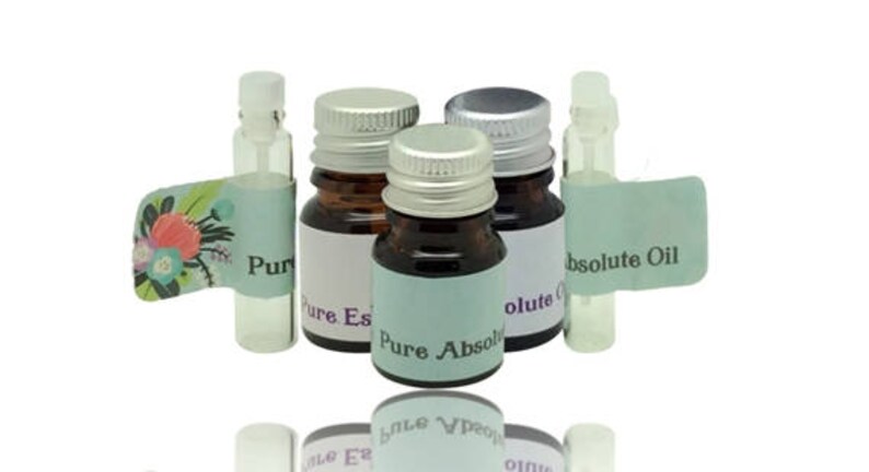 Neroli Essential Oil, Anti Ageing Neroli Oil, Botanical Orange Flower Oil, White Flowers Perfume Ingredient, Natural Perfumery Essence Oil image 1