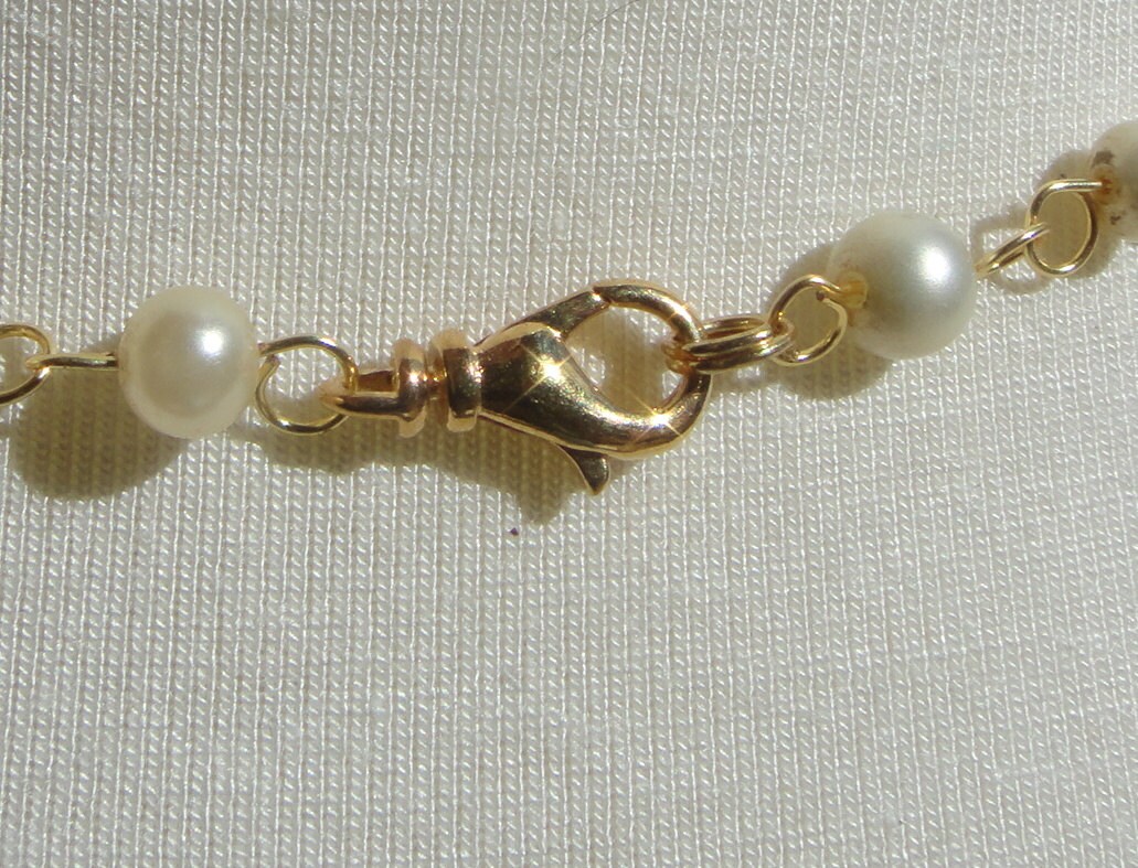 Vintage Necklace Pearl Beads Repurposed Brooch Handmade | Etsy
