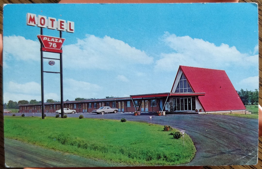 Burbank Ohio Vintage Postcard Motel Plaza 76 Midcentury Etsy UK