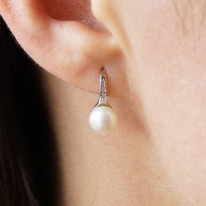 Bridesmaid Jewelry | Wedding Jewelry | Bridesmaid Gift | Pearl Drop Earrings | Sterling Silver | Long Pearl Earring | Crystal Earrings