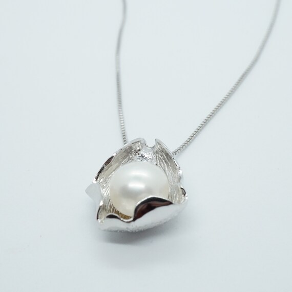 Pearlina necklace shop
