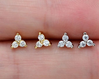 Pendientes muy pequeños de trío de tres puntos en plata de ley con cristales CZ brillantes, pendientes simples y minimalistas, geométricos y delicados