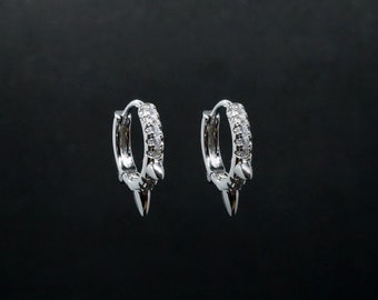 Sterling Silber Spike Creolen - Einzigartiger Gothic Schmuck, Kantiges Design, Perfektes Geschenk für Sie