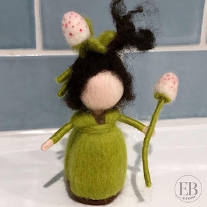 Clover - Root Child Steiner Waldorf Standing Doll for Nature Table