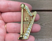 Vintage Jewelry Signed Danecraft Beautiful Gold Tone and Rhinestone Harp Musical Instrument Pin Brooch