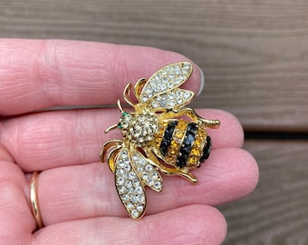 Vintage Bumble Bee Rhinestone Stickpin Black and Clear Glass Rhinestones Vintage Lapel Pin