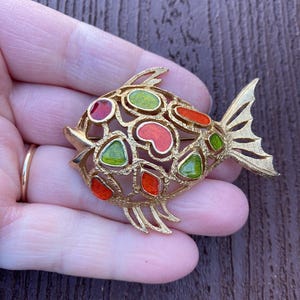 Gioielli d&#39;epoca firmati Florenza, splendida spilla a forma di pesce in smalto e tonalità oro