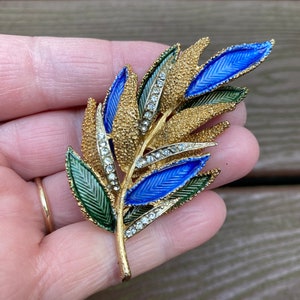 Vintage Jewelry Signed Art Gorgeous Enamel and Rhinestone Leaves Pin Brooch