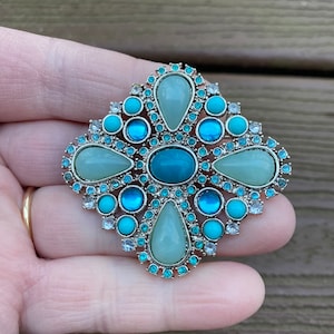 Vintage Jewelry Gorgeous Turquoise and Blue Rhinestones & Cabs Pin Brooch