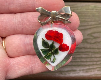 Vintage Jewelry Gorgeous Reverse Painted Carved Red Rose Flowers in Lucite Pin Brooch