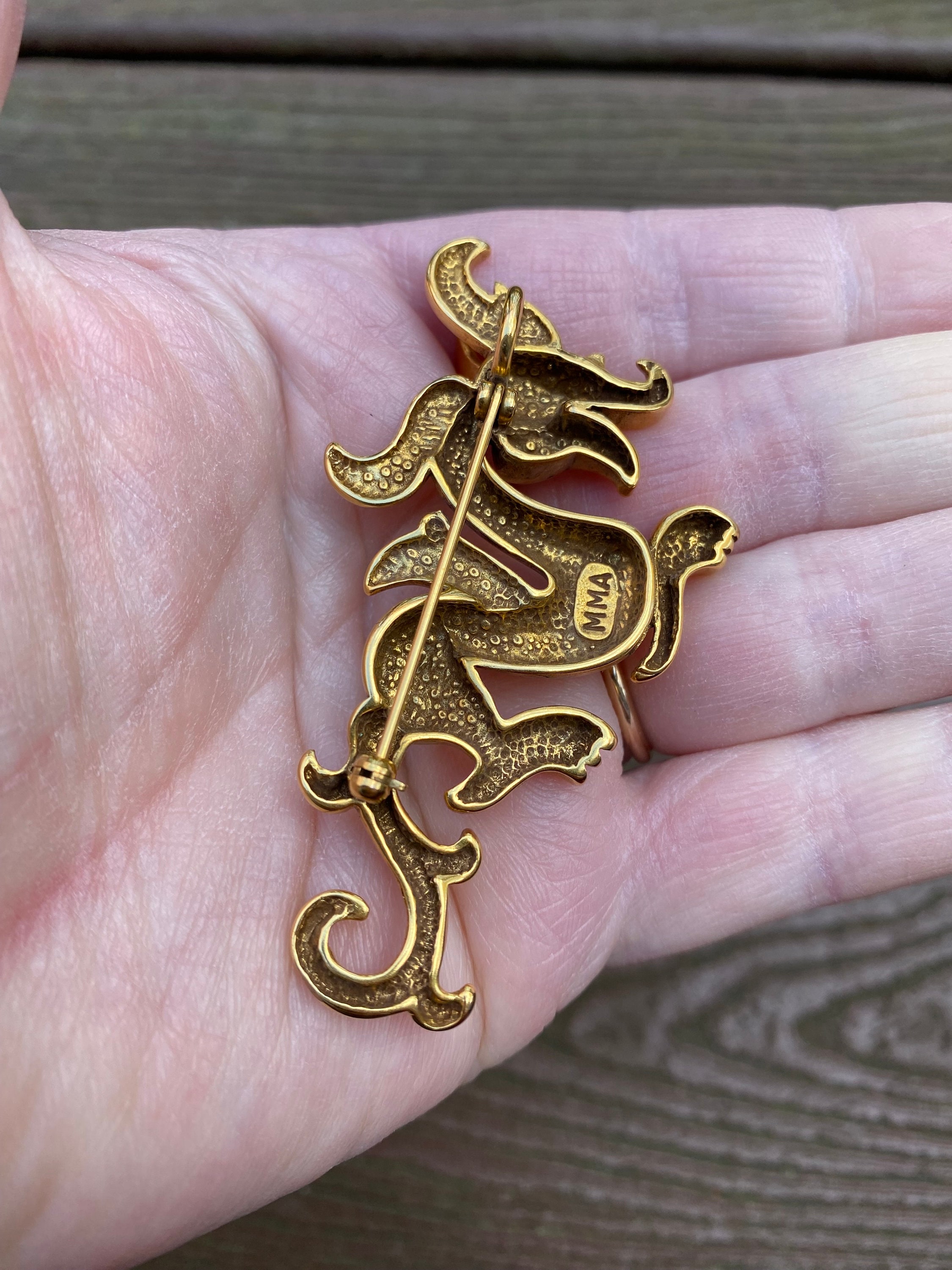 Vintage Jewelry Signed MMA Metropolitan Museum of Art Gold