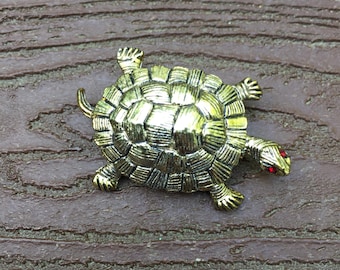 Vintage Gerry's Gold Tone Turtle Pin Brooch