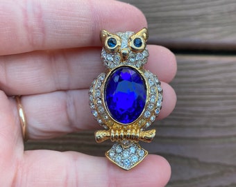 Vintage Jewelry Gorgeous Blue and White Rhinestone Owl Blingy Statement Pin Brooch