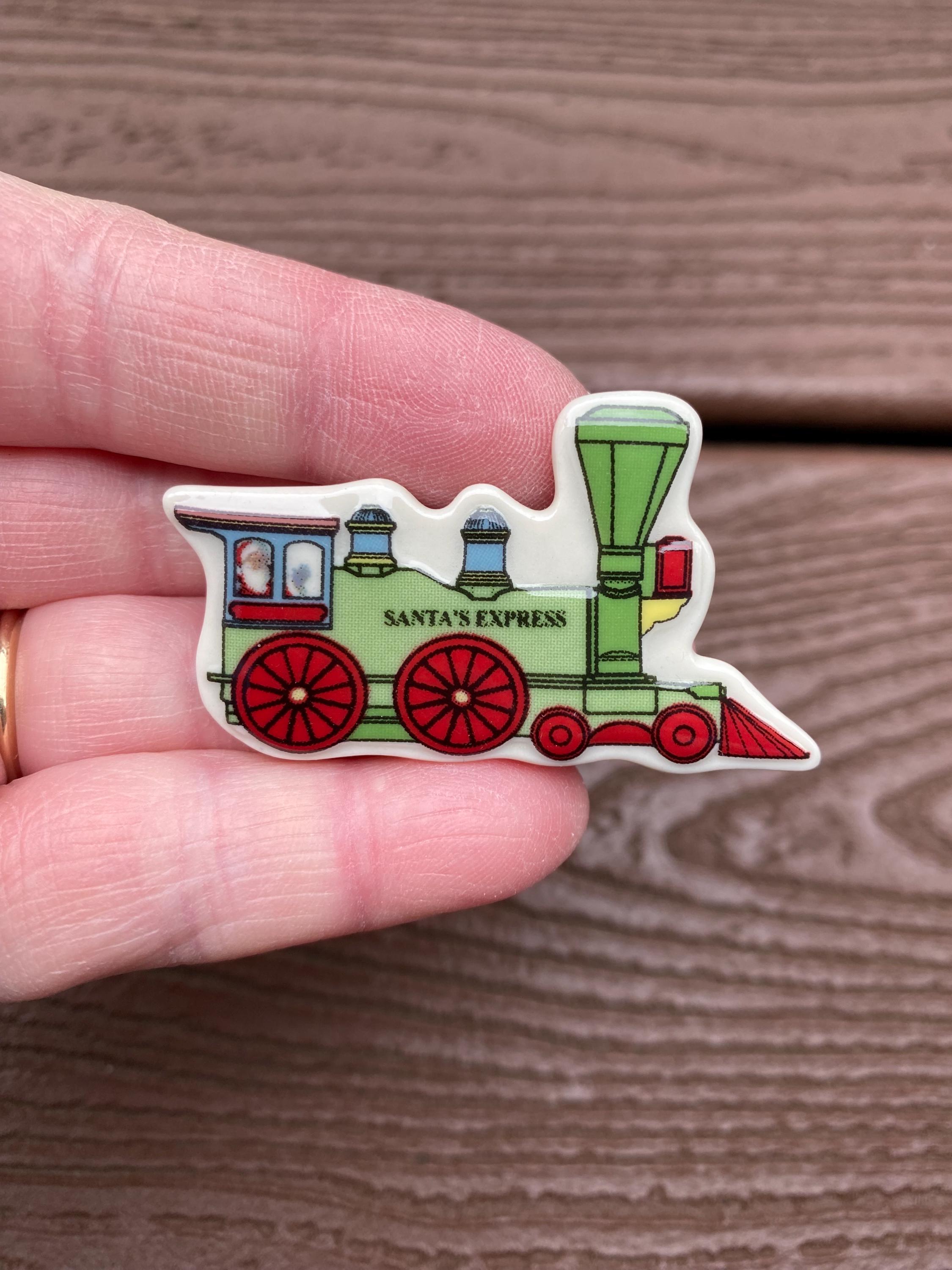 Spode Pin Vintage Jewelry Signed Spode Lovely Porcelain Christmas Train Pin ...