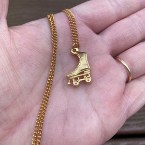 Vintage Jewelry Adorable Gold Tone 1980s Rollerskate Necklace