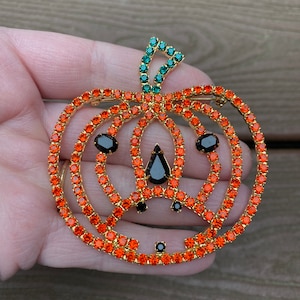 Vintage Jewelry Beautiful Rhinestone Fall Autumn Jack O’Lantern Pumpkin Halloween Pin Brooch