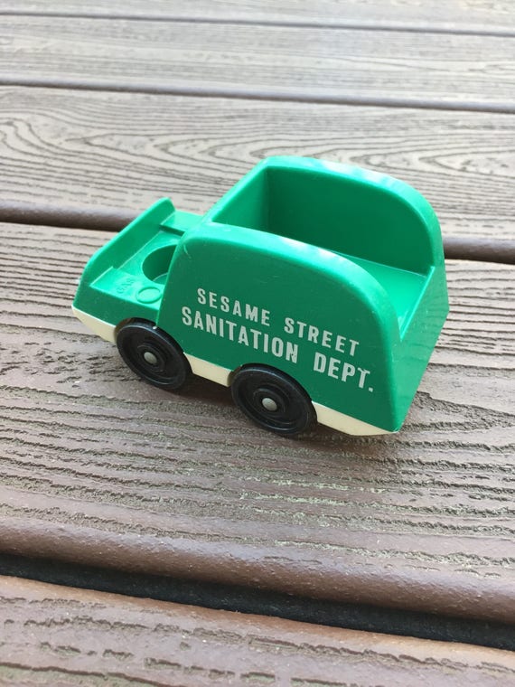 little people trash truck