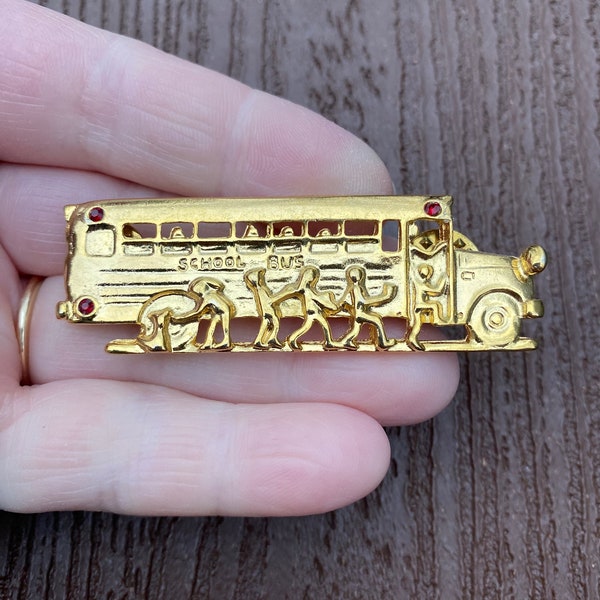 Vintage Jewelry Adorable School Bus with Children and Dog Pin Brooch