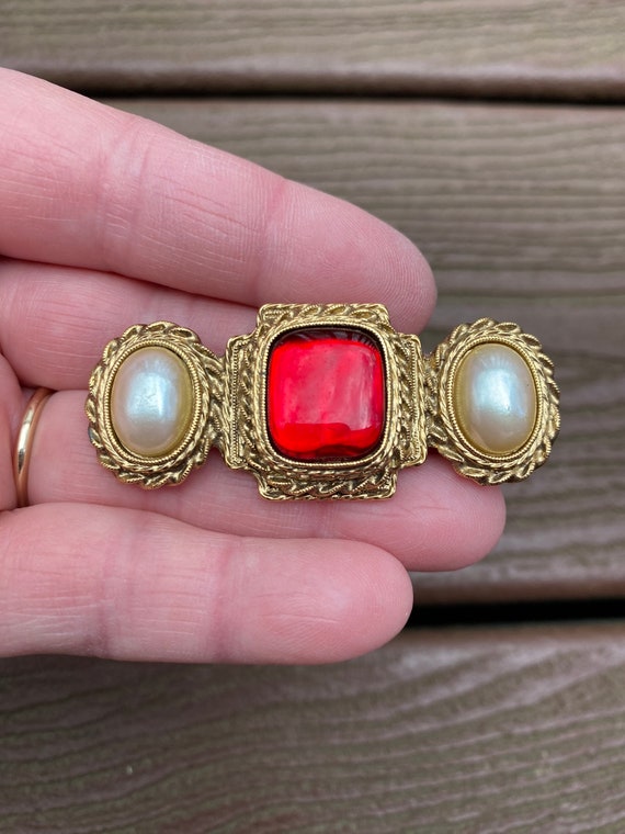 Vintage Jewelry Beautiful 1928 Pearl and Red Lucit