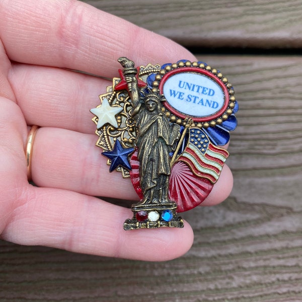 Vintage Jewelry Beautiful United We Stand Statue of Liberty American Flag Patriotic Pin Brooch