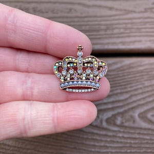 Vintage Crown Pin - Etsy display picture 1