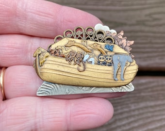 Vintage Jewelry Beautiful Silver Forest Noah’s Ark Pin Brooch