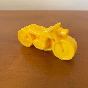 Motocicletta gialla vintage Hasbro Weebles Weeble