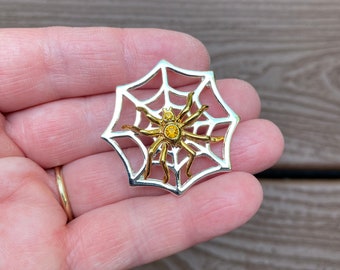 Vintage Jewelry Signed Danecraft Adorable Spider with Web Halloween Pin Brooch