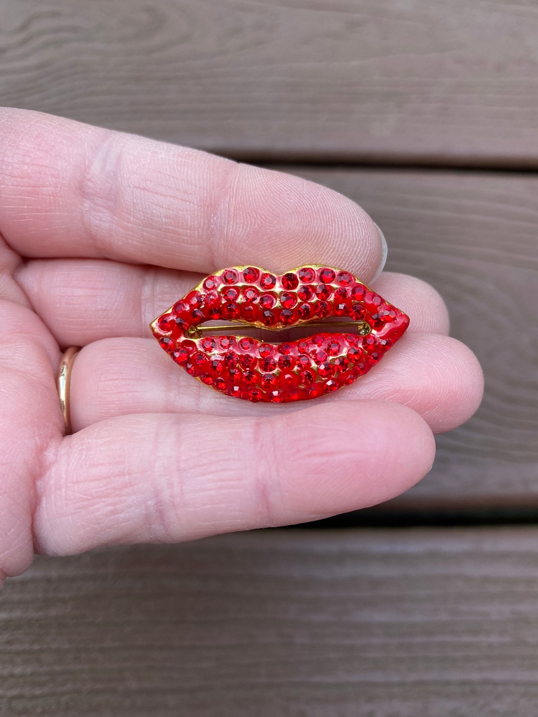 Broche Strass Lèvres Ogquaton - Bijou Créatif Pour Robe/Manteau - Cadeau Mariage/Anniversaire - Rouge Brillant