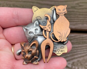 Vintage Jewelry Signed K&T Lovely Mixed Metals Copper Kitty Cat Collage Pin Brooch