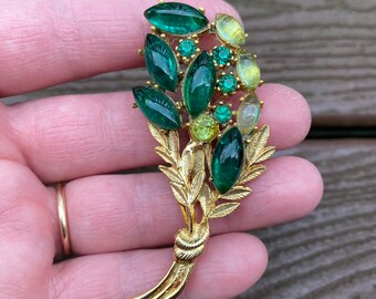 Bijoux vintage absolument magnifique, gelée verte et fleurs en strass, feuilles, broche tendance