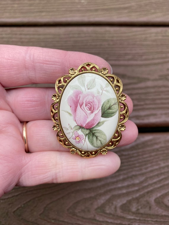Vintage Jewelry Gorgeous 1928 Pink Rose Flowers V… - image 1
