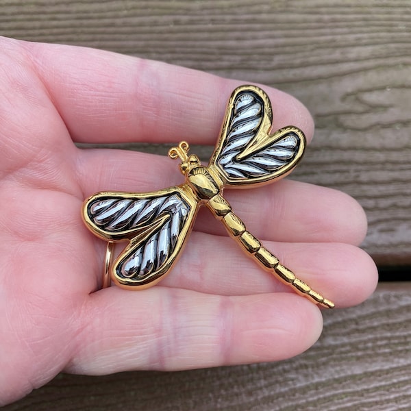 Vintage Jewelry Beautiful Silver and Gold Tone Dragonfly Pin Brooch