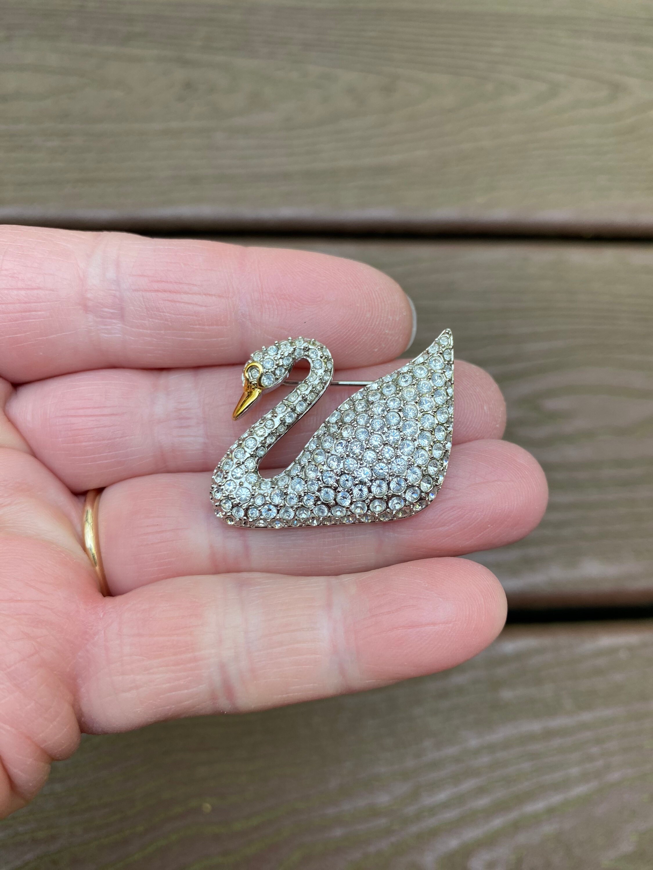 Jewelry with deals swan stamp
